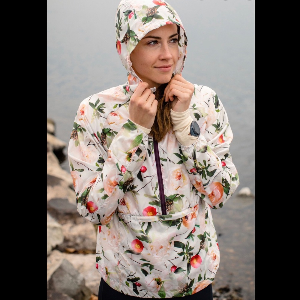 Oiselle April showers anorak